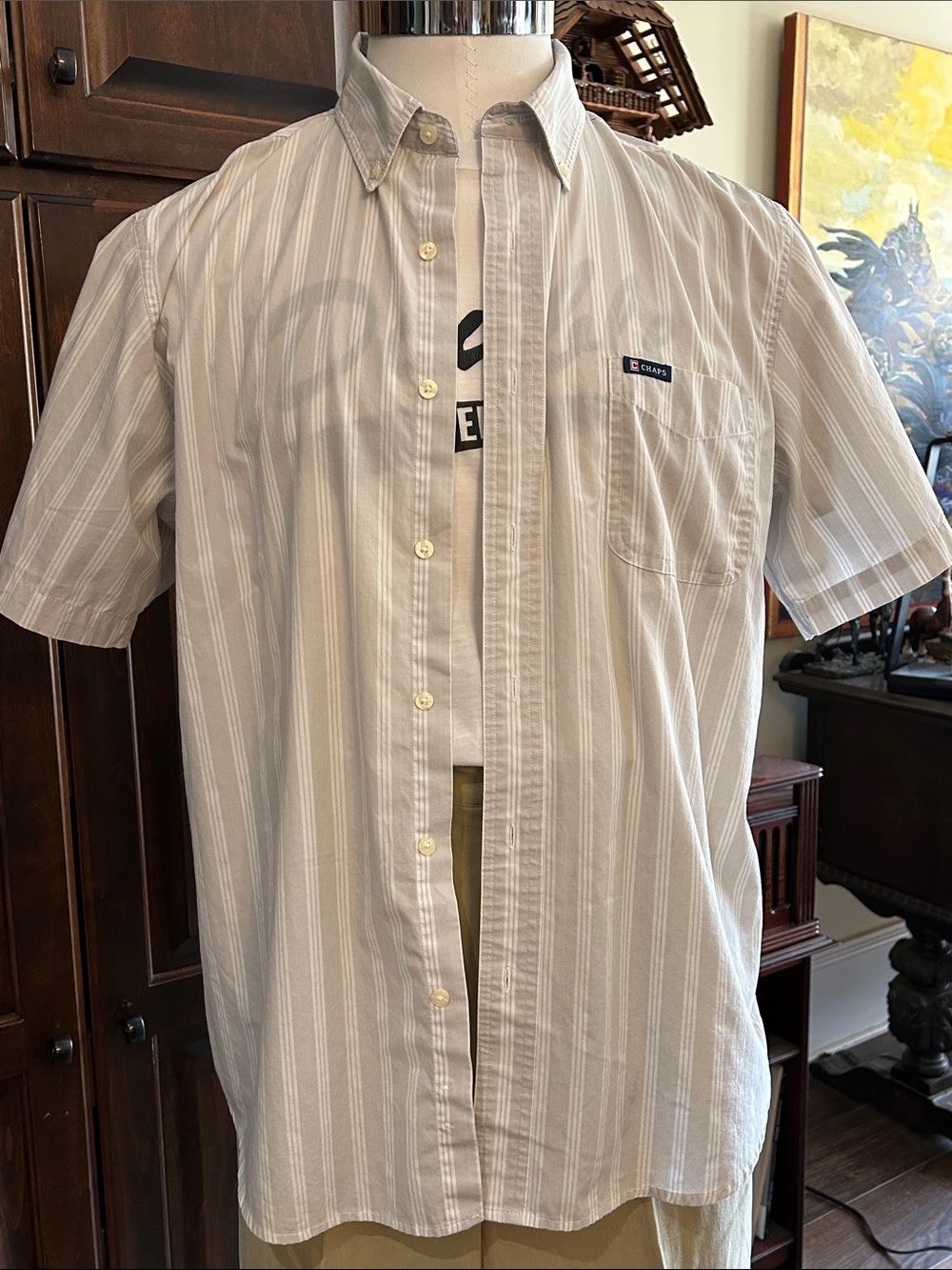 Chaps Sz XLMen's Short-Sleeve Button-Down Shirt in Grey and White Stripes